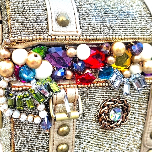 Mary frances secret treasure chest bag - Picture 5 of 17